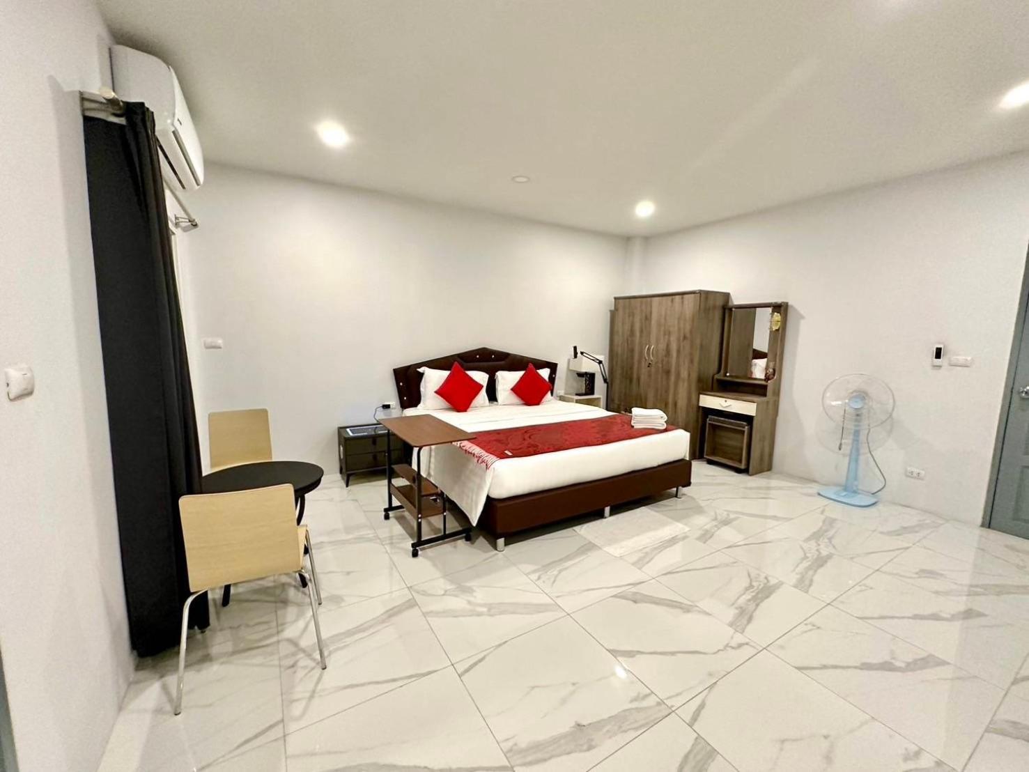Pr Room For Rent Pantai Kamala Luaran gambar